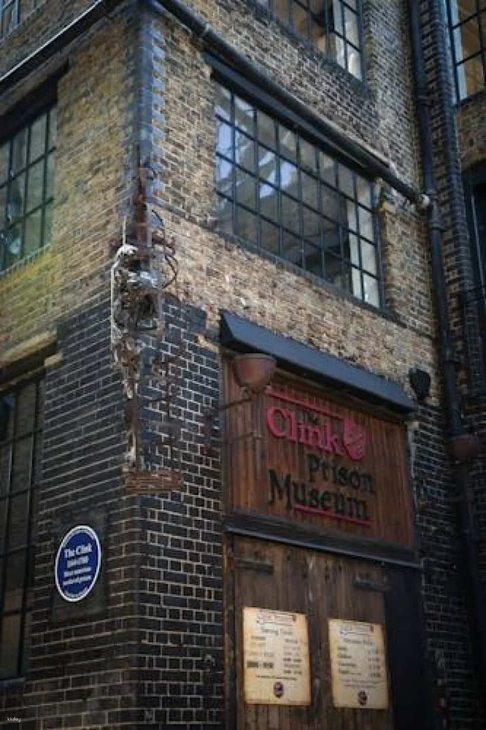 London Walking Tour with Entrance to the Clink Prison