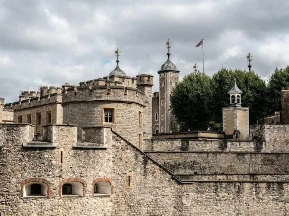 London Walking Tour with Entrance to the Clink Prison