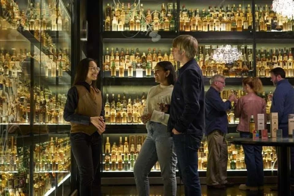 The Scotch Whisky Experience Gold Tour with whisky tasting