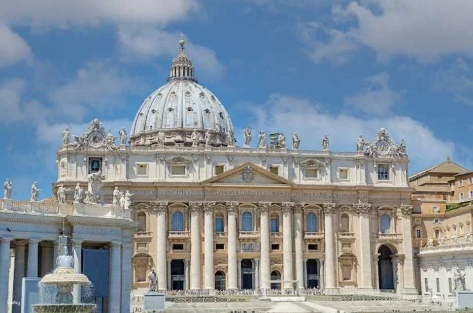 Full-day combined guided tour of Vatican and Colosseum