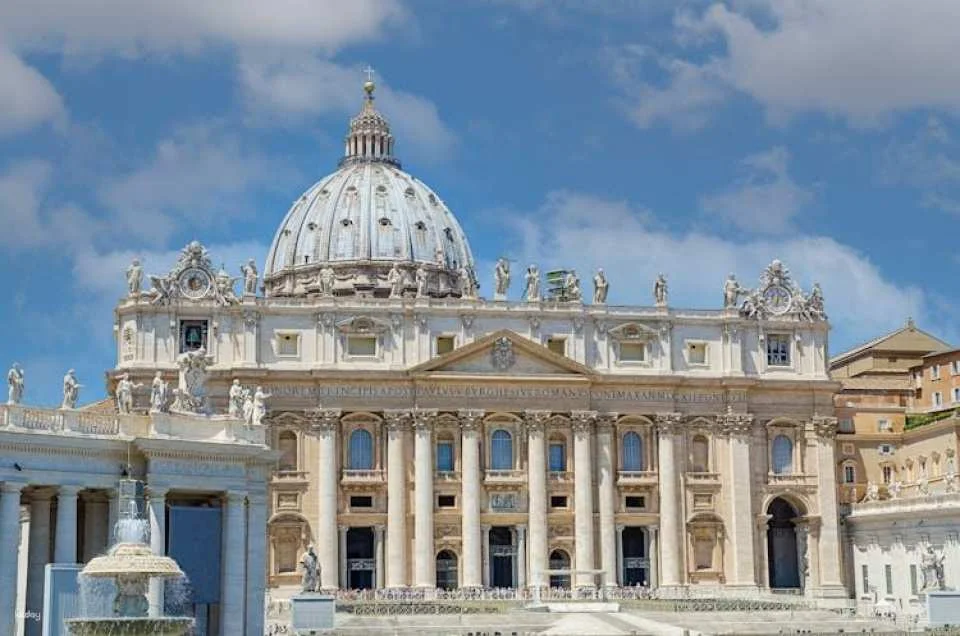 Full-day combined guided tour of Vatican and Colosseum