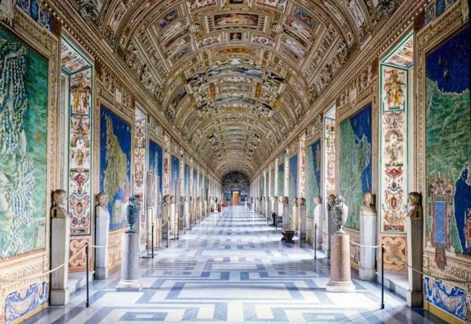 Full-day combined guided tour of Vatican and Colosseum