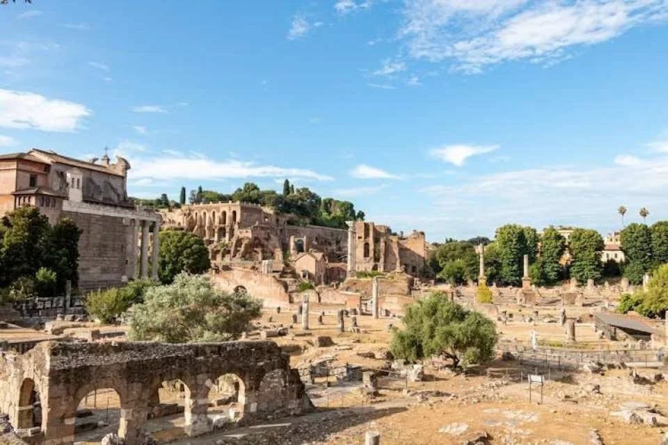 Full-day combined guided tour of Vatican and Colosseum