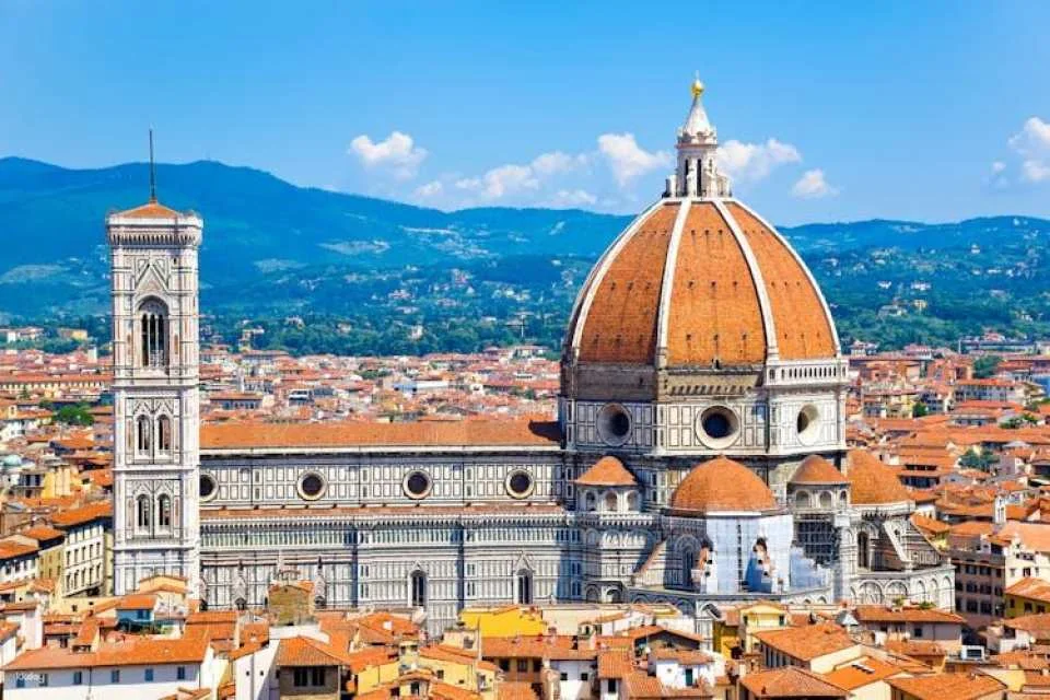 Express guided tour of Florence Duomo with Skip-the-Line Access