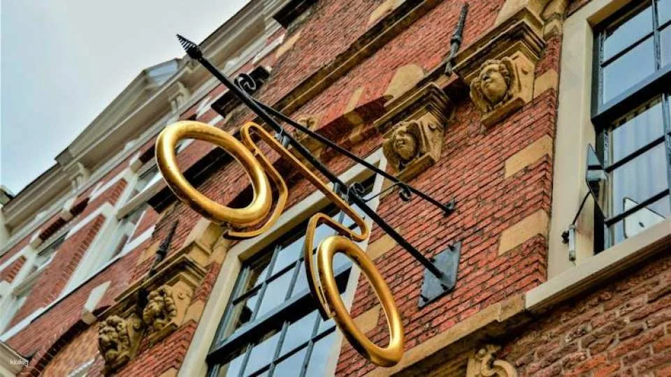 Self-guided Discovery Walk in Haarlem secrets of its Golden Streets