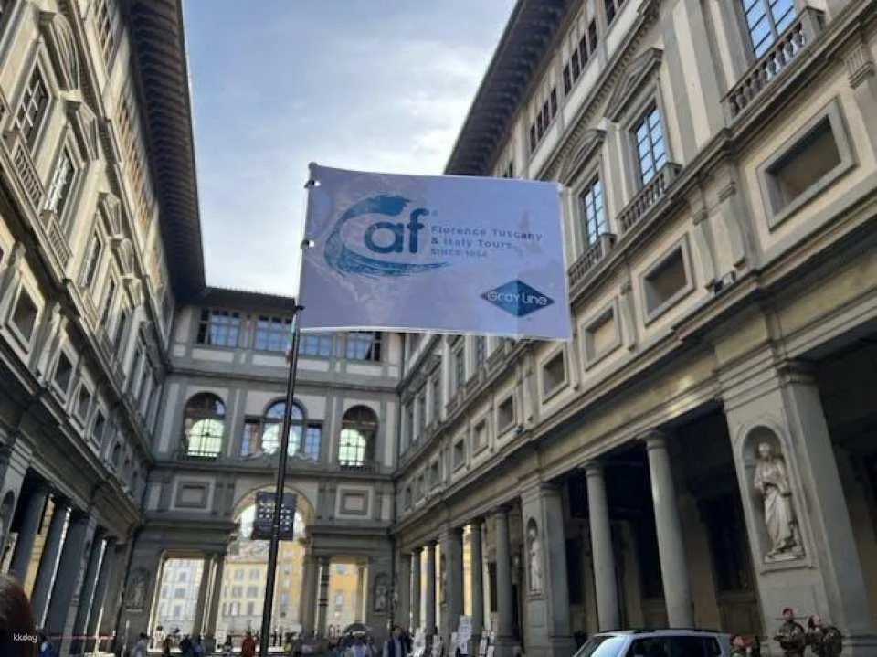Small-group tour of the Uffizi Gallery with entrance tickets