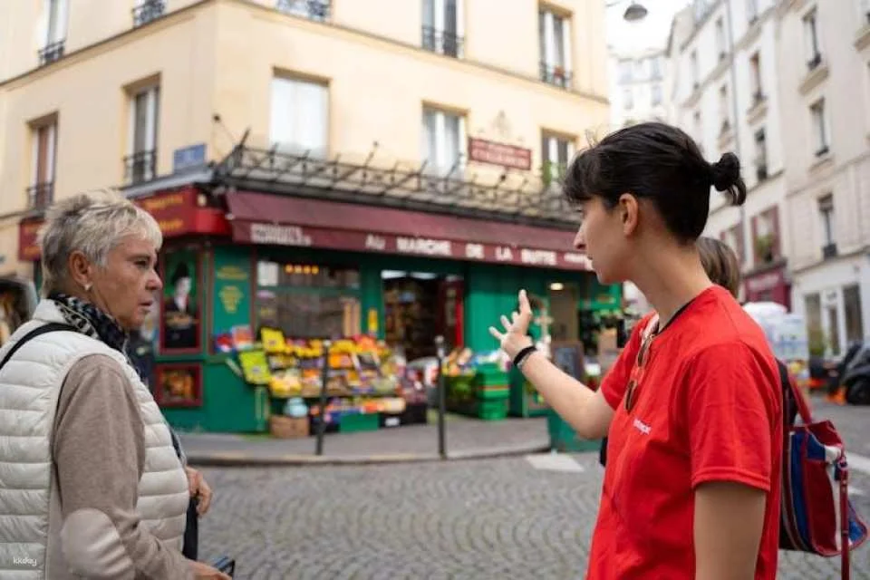 Paris hidden Montmartre guided tour