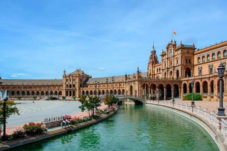 Seville guided city tour from Praia da Luz and Faro