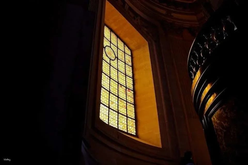 Les Invalides and Army Museum priority tickets with audio tour on mobile app