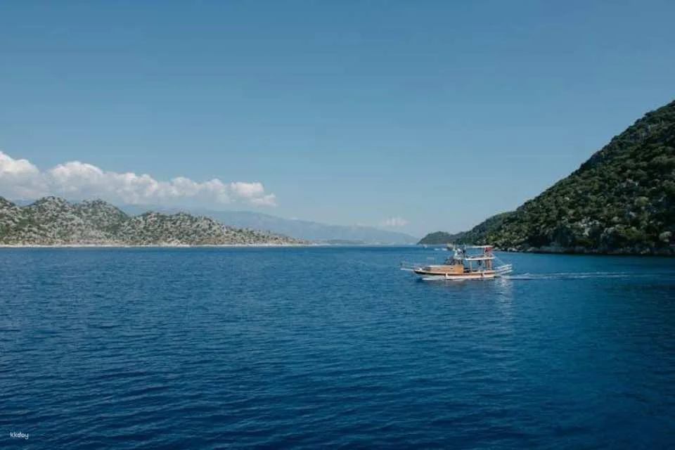 Private Demre, sunken city Kekova and Limyra rocktombs tour