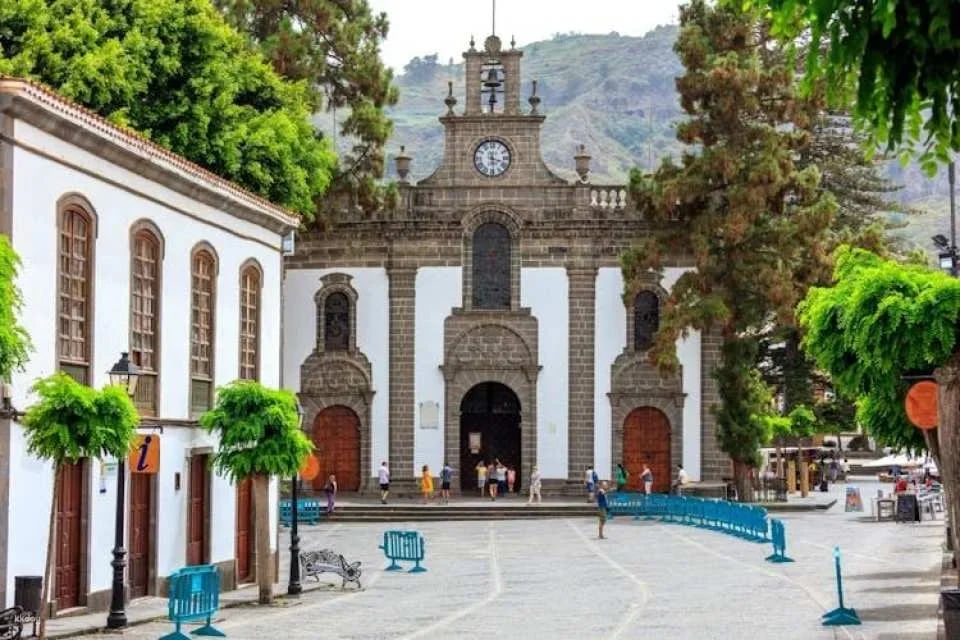 Full-day Gran Canaria tour with Teror, Tejeda and typical lunch