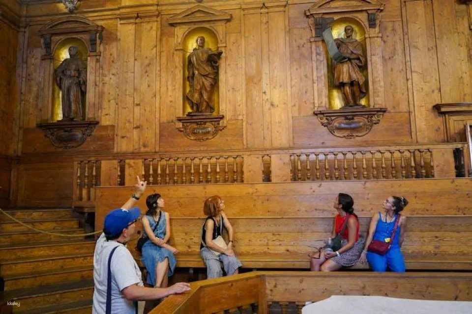 Archiginnasio guided tour and wine tasting