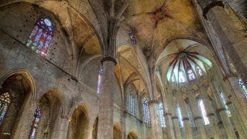 Santa María del Mar Guided Tour Through the Interior and Terraces