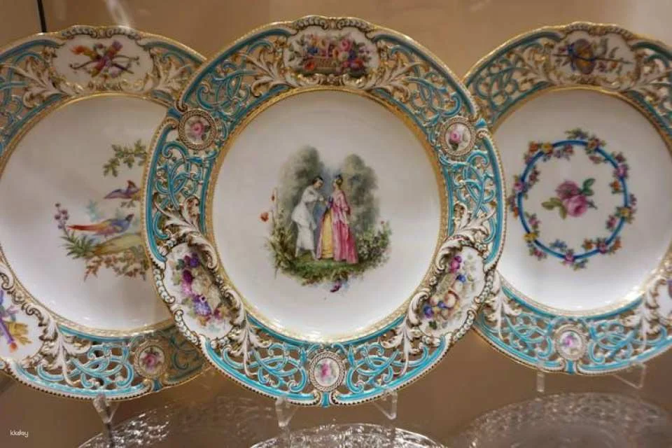 Skip-the-Line Sisi Museum, Hofburg and Gardens Tour Vienna in French