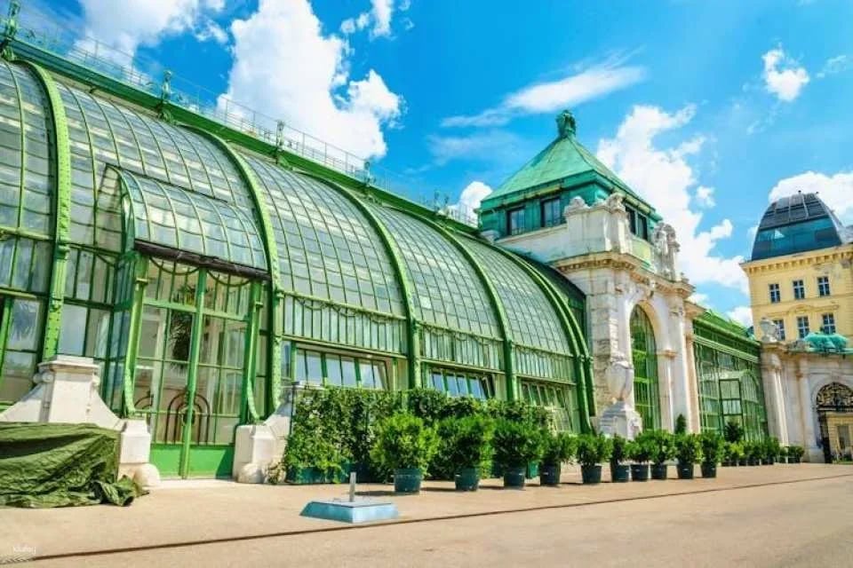 Skip-the-Line Sisi Museum, Hofburg and Gardens Tour Vienna in French