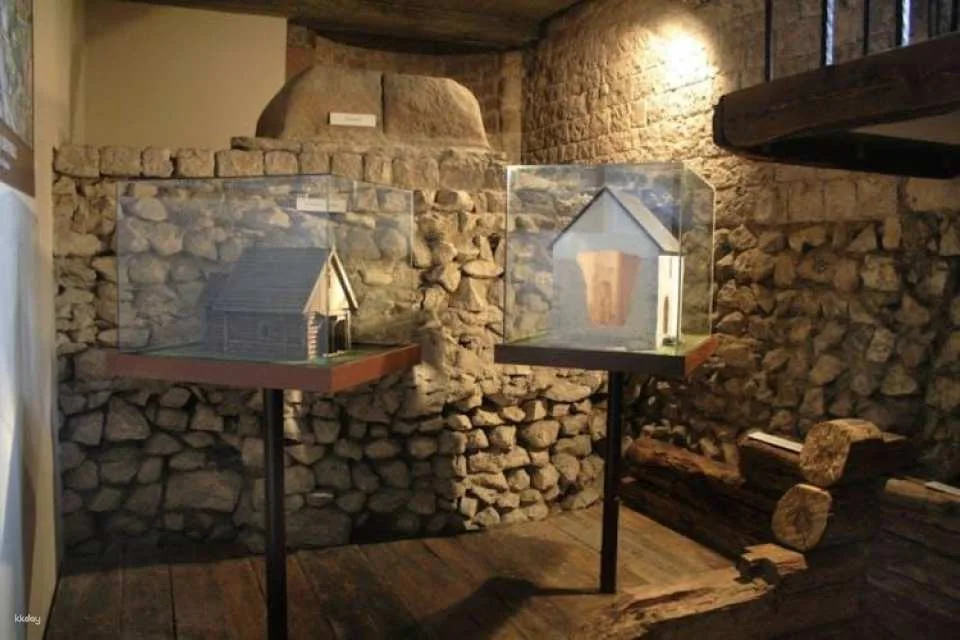 Skip-the-line ticket to the Undergrounds of St. Adalbert's Church