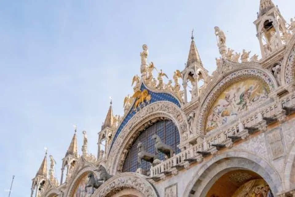 Guided visit to St. Mark's Basilica main floor