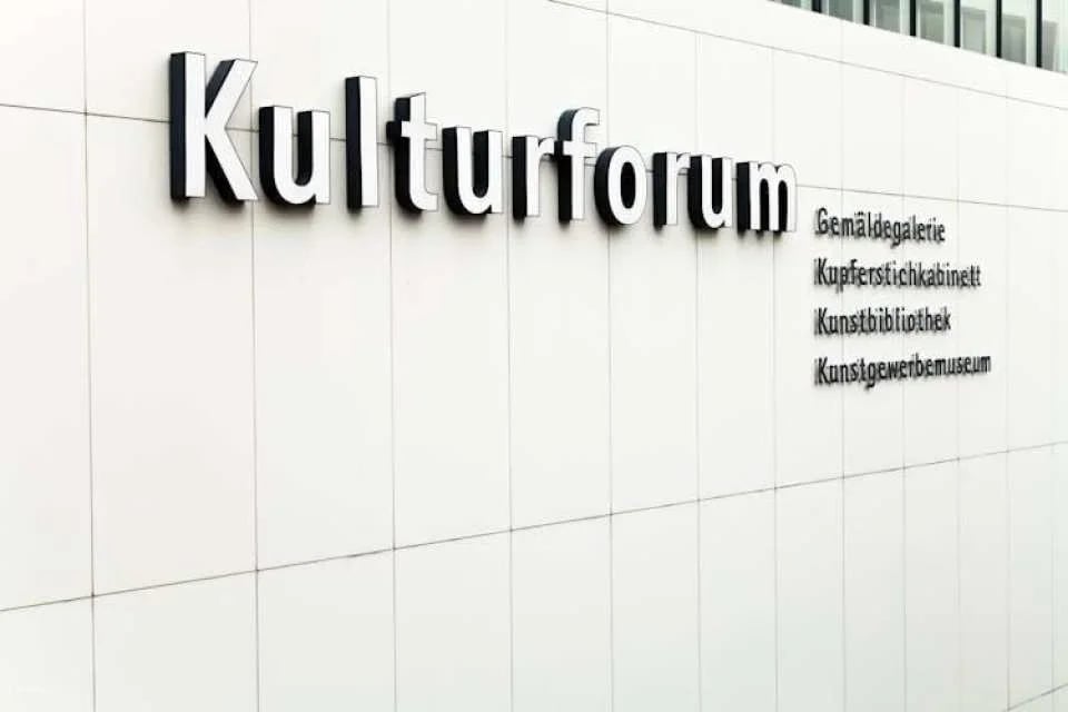 Self-guided audio tour at the Gemäldegalerie in Berlin