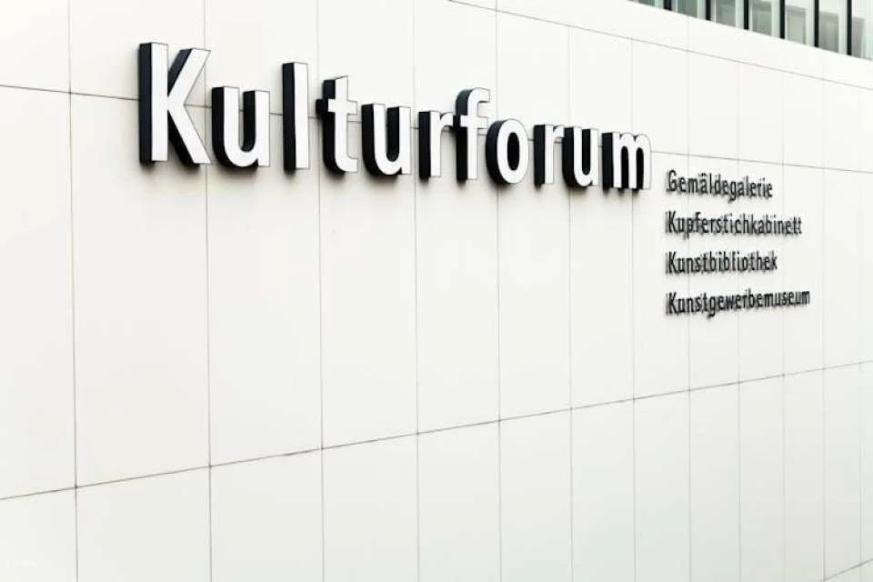 Self-guided audio tour at the Gemäldegalerie in Berlin