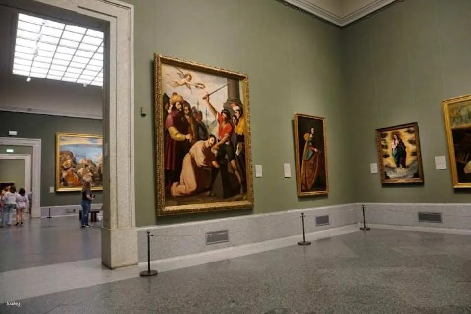 Madrid cultural pass with Royal Palace and museum entries