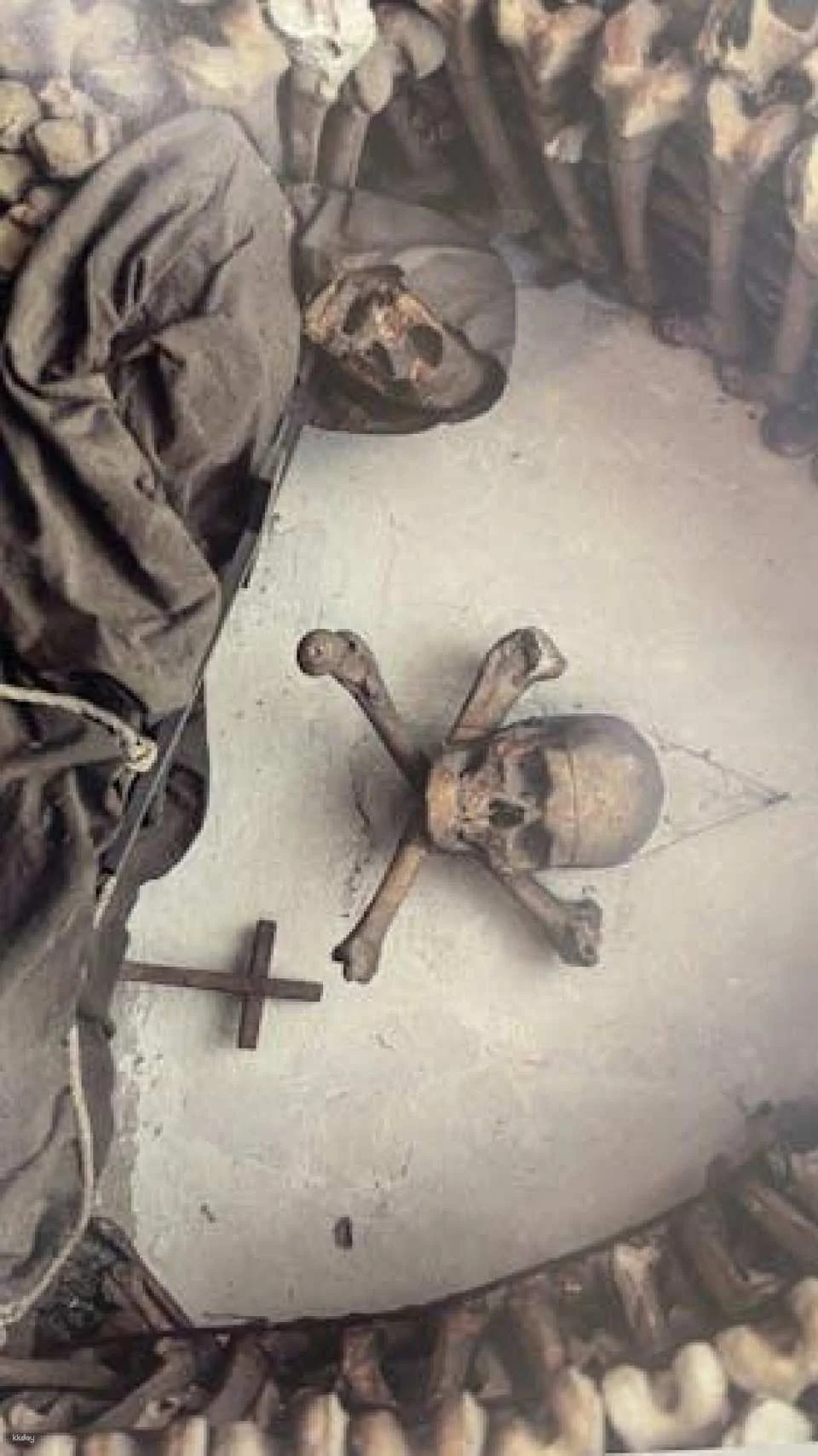 Catacombs and Capuchin Crypt Guided Tour with Transfer