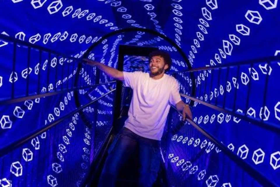 Entrance tickets to the Museum of Illusions in Valencia (612097)