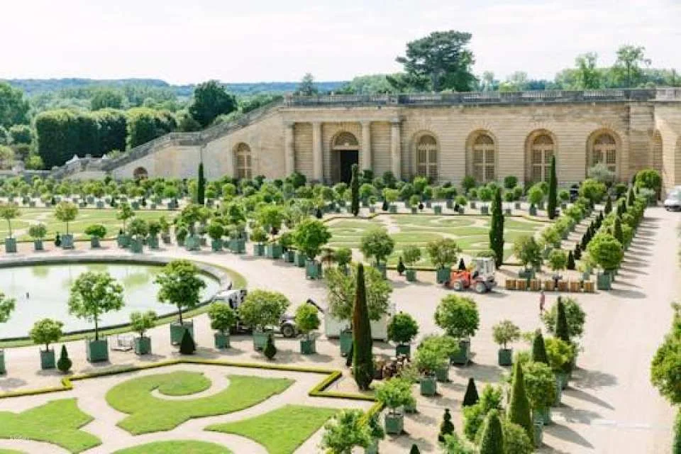 Versailles full-day bike tour with gardens and picnic stop (612121)