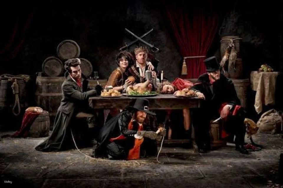 London Walking Tour with Entrance Ticket to The London Dungeon (612123)
