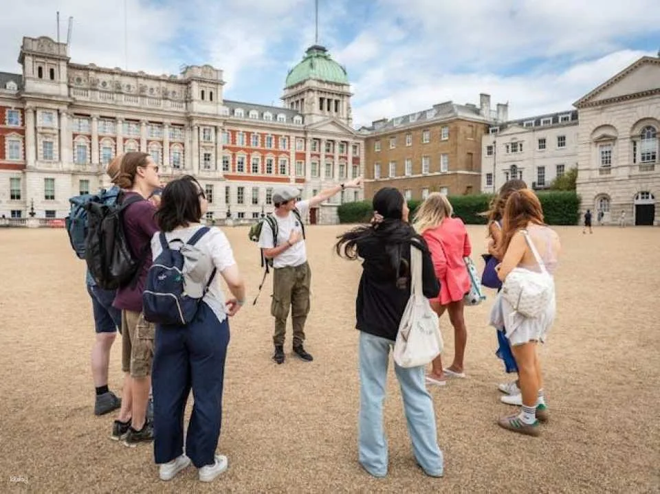 London Walking Tour with Entrance Ticket to The London Dungeon