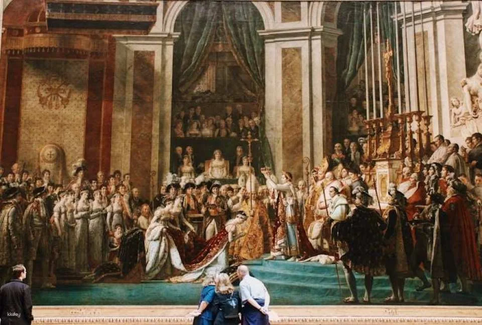 Louvre Museum Private Guided Tour with Reserved Entry