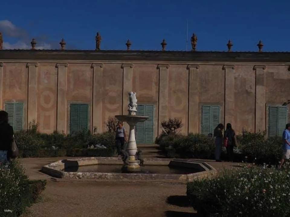 Pitti Palace and Boboli Gardens entrance ticket with eBooks