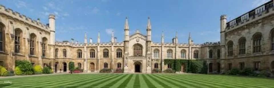 Take in Cambridge Colleges classic sights on a self-guided audio tour
