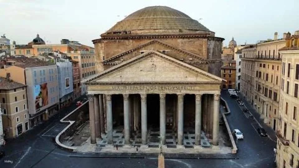 Pantheon small group tour with skip-the-line entrance ticket