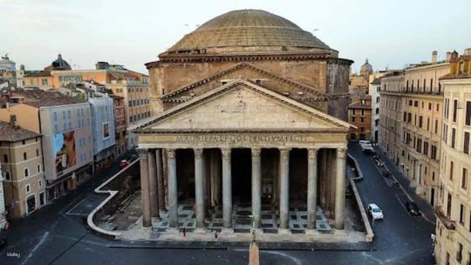 Pantheon small group tour with skip-the-line entrance ticket