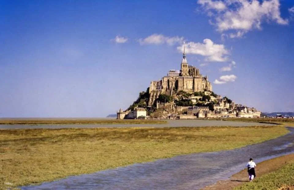 Mont Saint-Michel full-day trip from Paris
