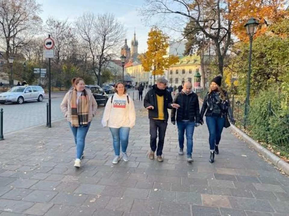 Guided Walking Fun Tour in Kazimierz with a Local