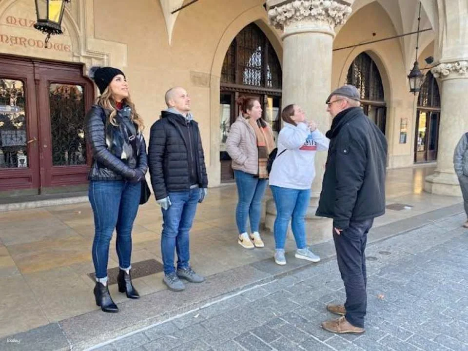 Guided Walking Fun Tour in Kazimierz with a Local