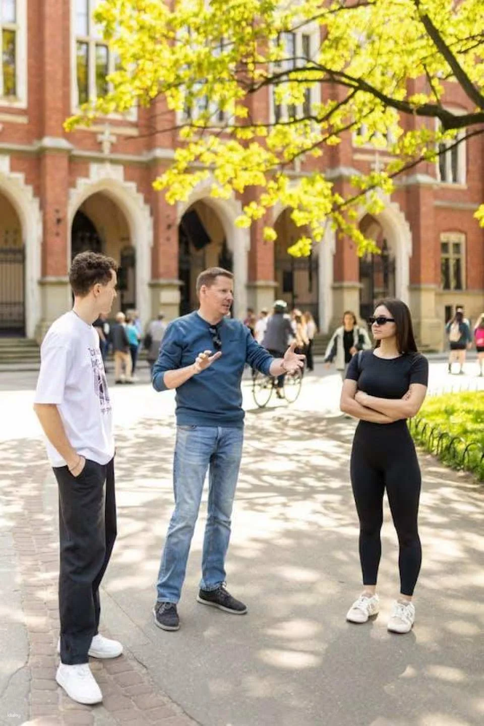 Guided Walking Fun Tour in Old Town with a Local