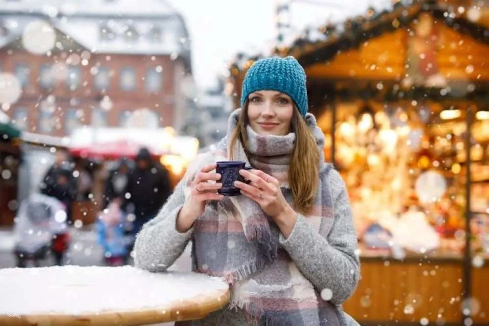 Magical Christmas Atmosphere of Frankfurt Walking Tour