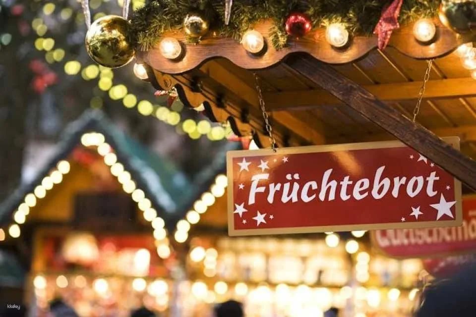 Magical Christmas Atmosphere of Frankfurt Walking Tour