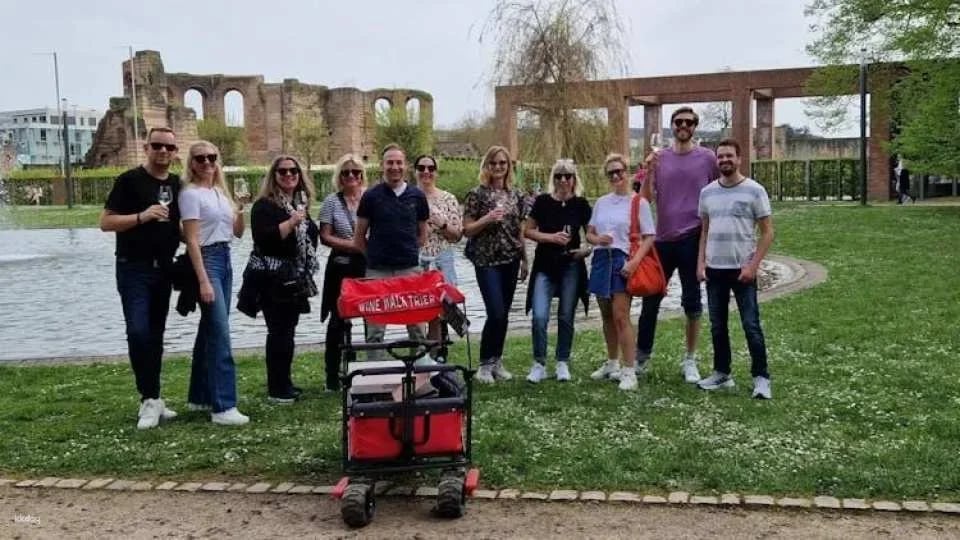 Guided tour with wine tasting in Trier's historic centre in German