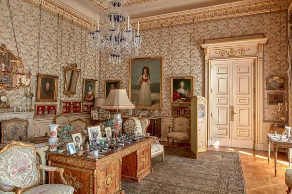 Skip-the-line tickets to Liria Palace with audio guide