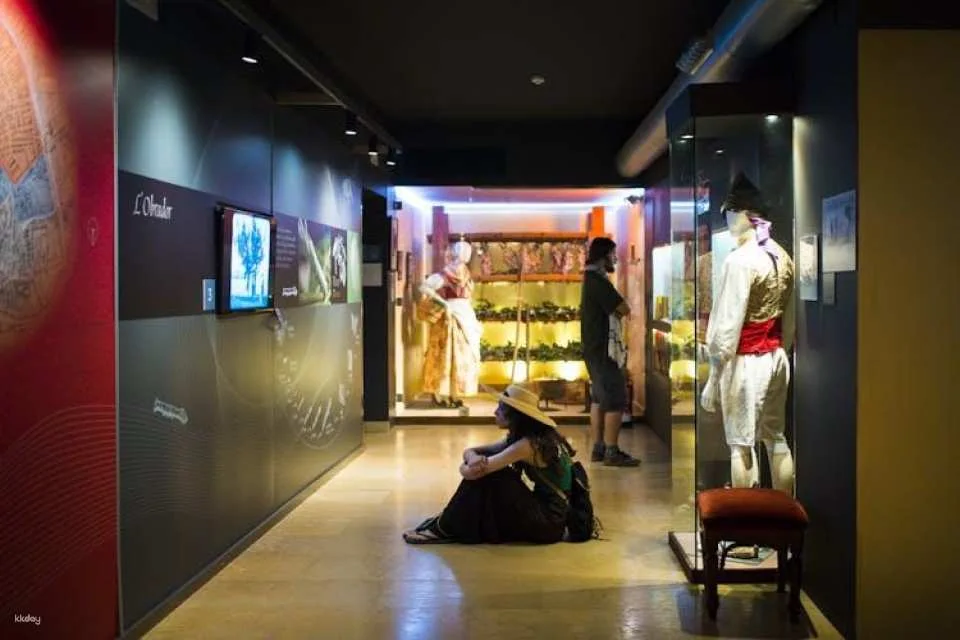 Valencia Silk Museum tickets and audio guide