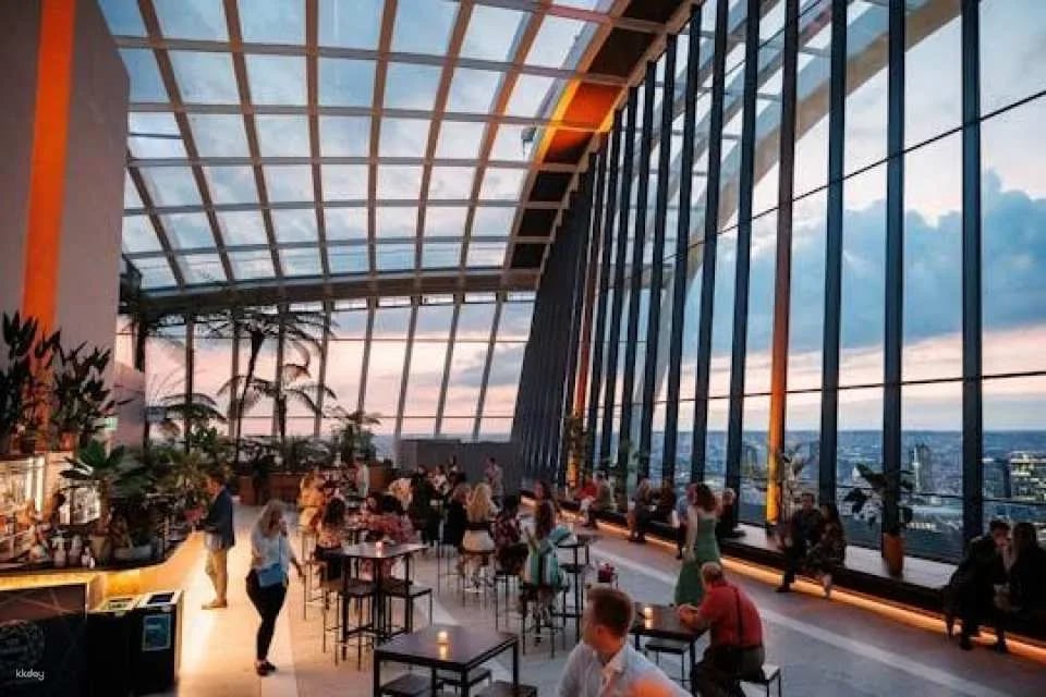 London Sky Garden ticket with Italian dinner and audio guide