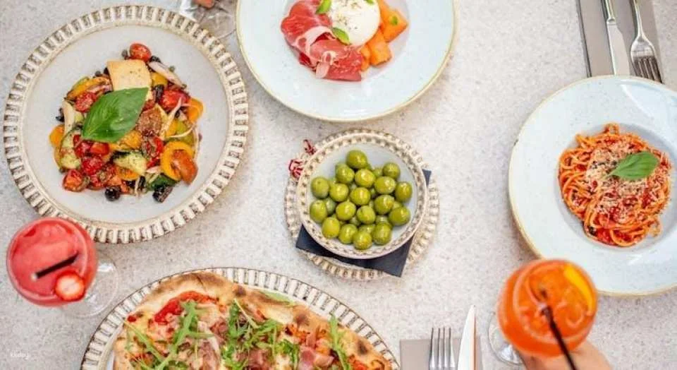 London Sky Garden ticket with Italian dinner and audio guide