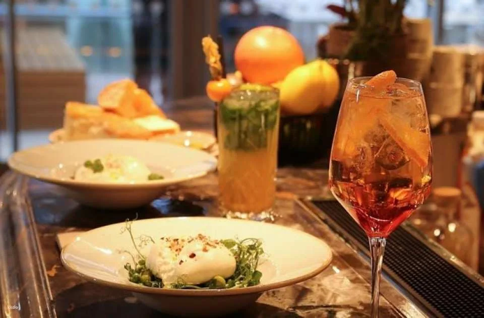 London Sky Garden ticket with Italian dinner and audio guide