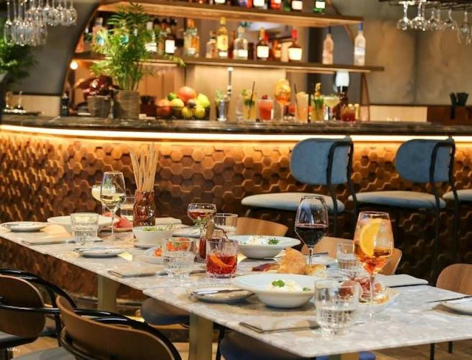 London Sky Garden ticket with Italian dinner and audio guide