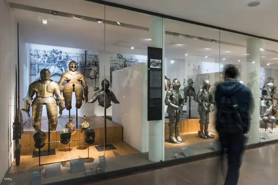 Army Museum Invalides and Napoleon Tomb tickets