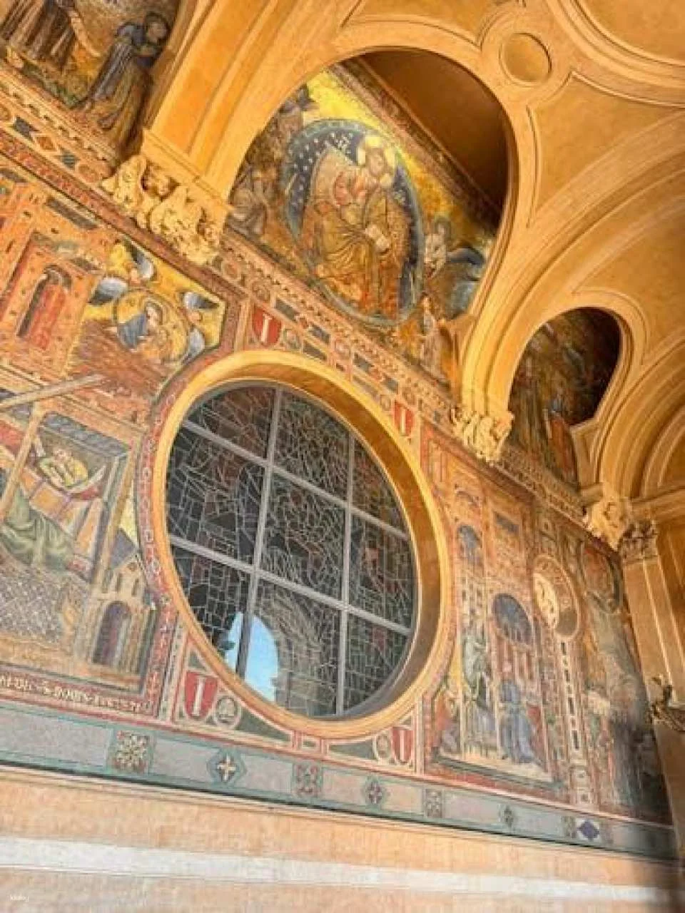 Santa Maria Maggiore Basilica and Dome Audio-Guided Tour and Guided Entrance to the Underground