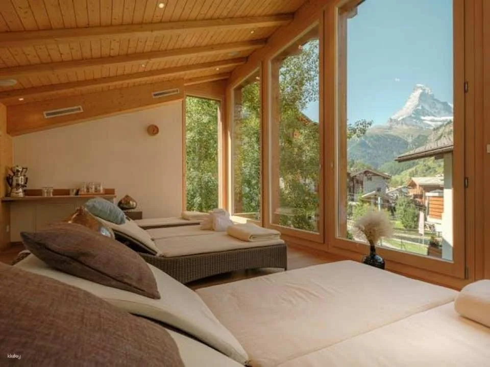 Alpine spa experience with Matterhorn views
